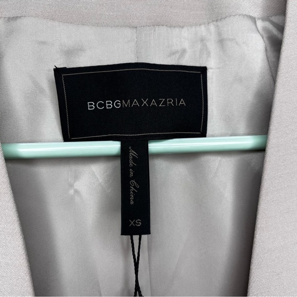 BCBGMaxAzaria NWT DerekCutaway Blazer in Light Stone Size X-Small - Picture 7 of 13